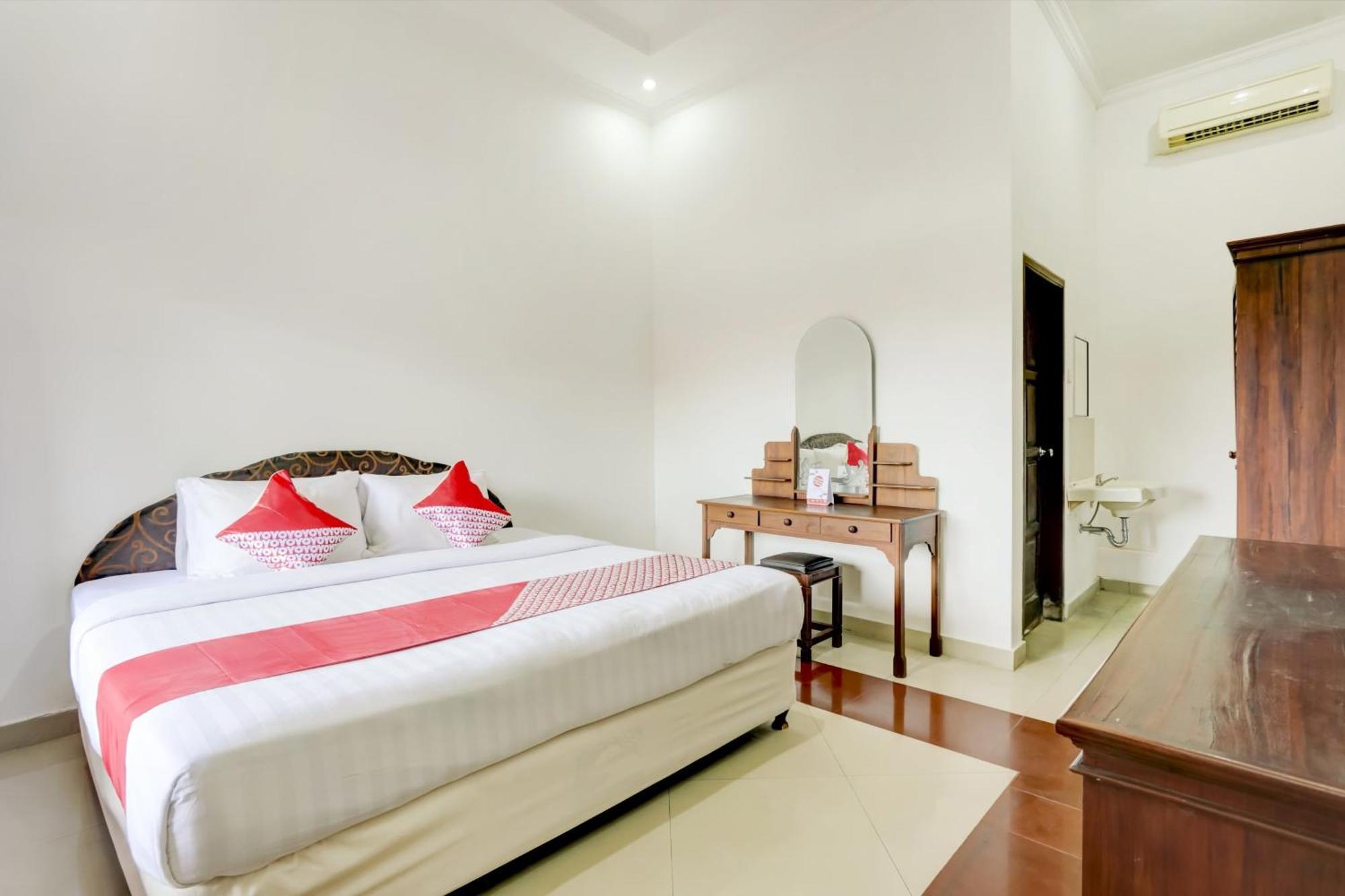 OYO 3261 Hotel Ratu Denpasar Exterior foto